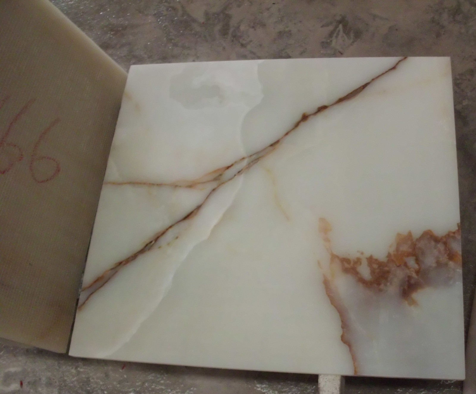 white onyx tiles