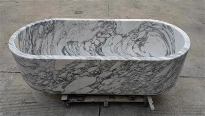 Bồn tắm bằng đá cẩm thạch tự nhiên